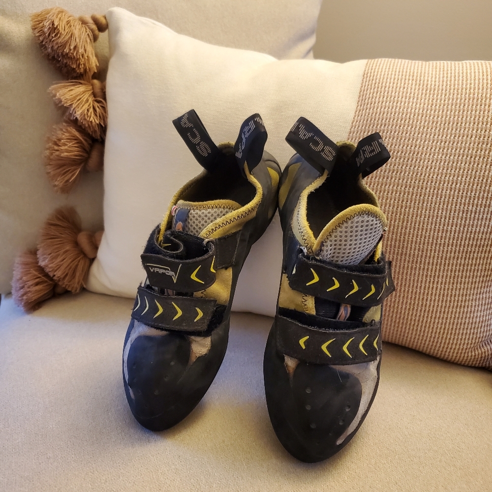 Scrape Vapor Rock Climbing Shoe
